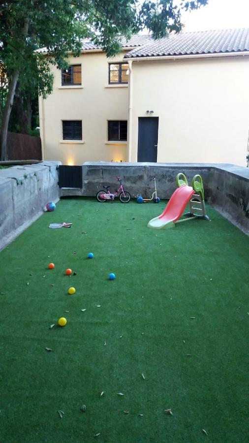 Au Vieux Lavoir Avec Parking Prive, Jardin , Climatisation, A 500 M De La Cite Carcassonne Eksteriør billede